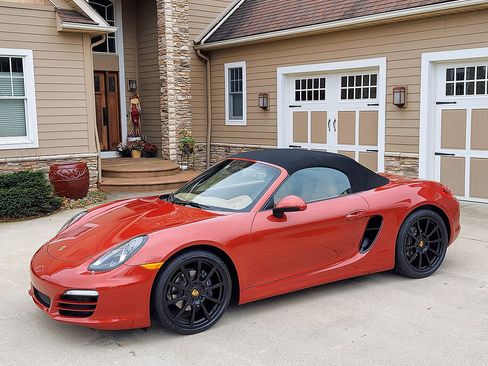 Used 2014 Porsche Boxster image 3