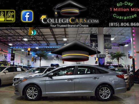 Used 2015 Hyundai Sonata SE image 1