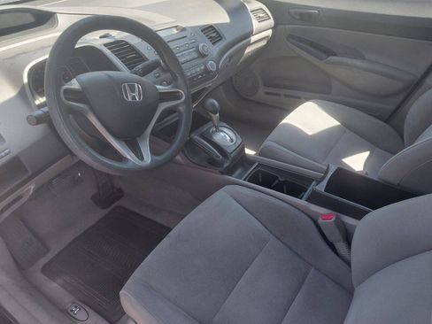 Used 2011 Honda Civic DX-VP image 7