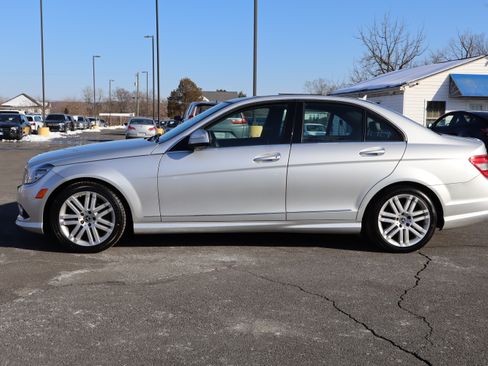 Used 2009 Mercedes-Benz C 300 image 5
