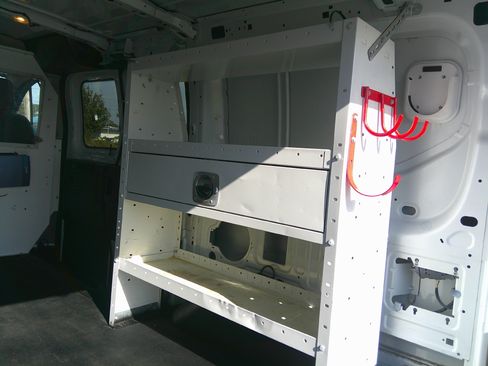 Used 2016 Ford Transit 150 XL image 8