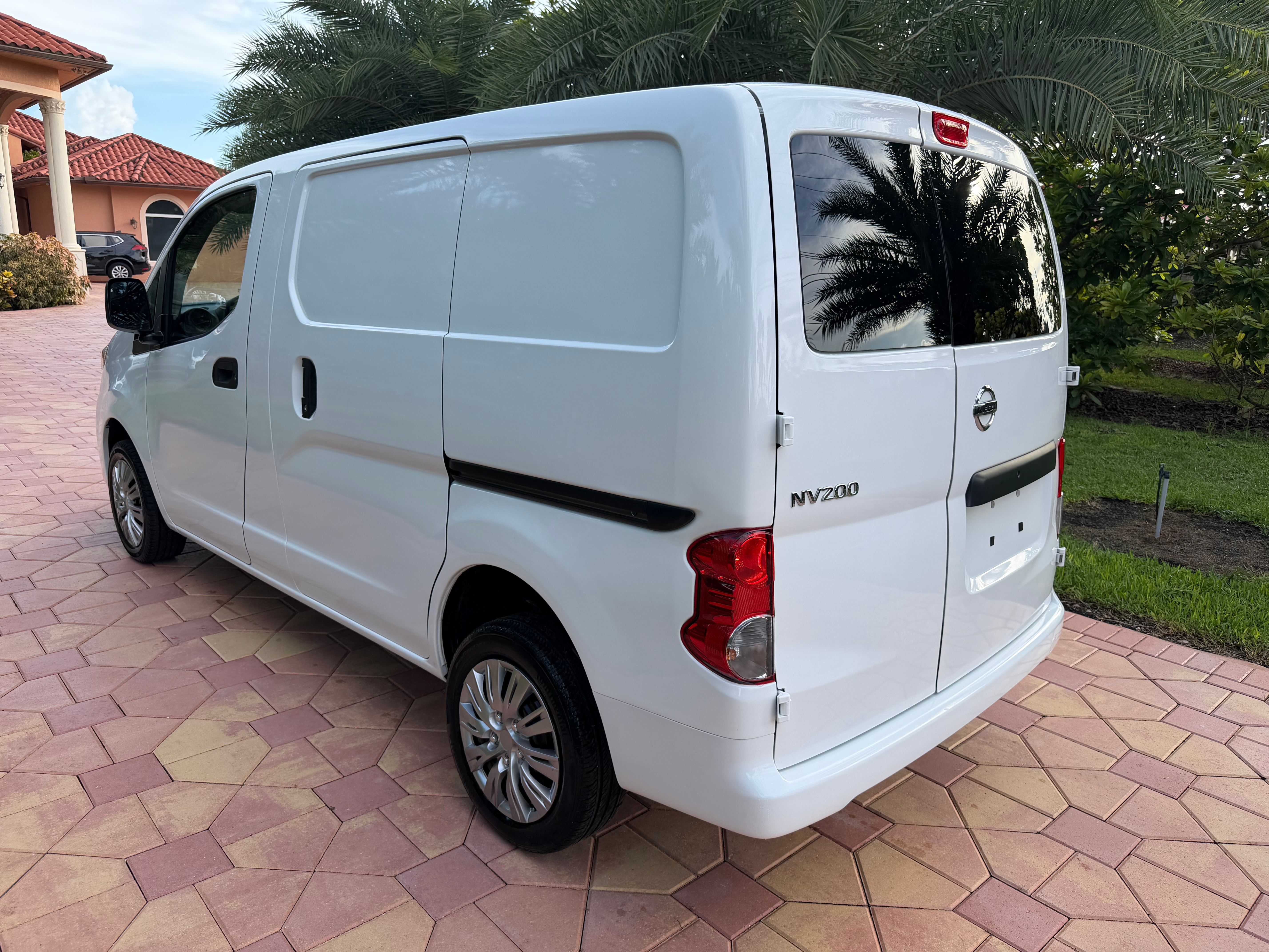 Used 2019 Nissan NV200 SV FWD image 5