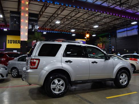 Used 2010 Ford Escape XLT image 8