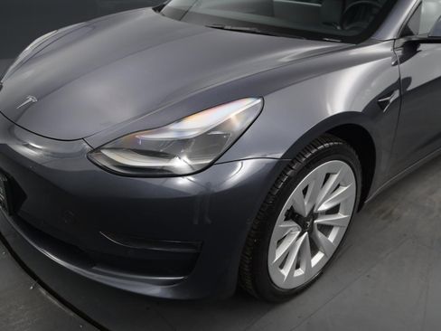 Used 2022 Tesla Model 3 Long Range image 9