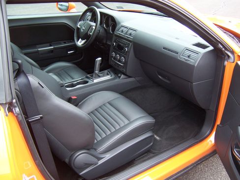 Used 2014 Dodge Challenger R/T Plus image 16