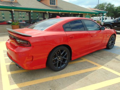 Used 2021 Dodge Charger Scat Pack image 9