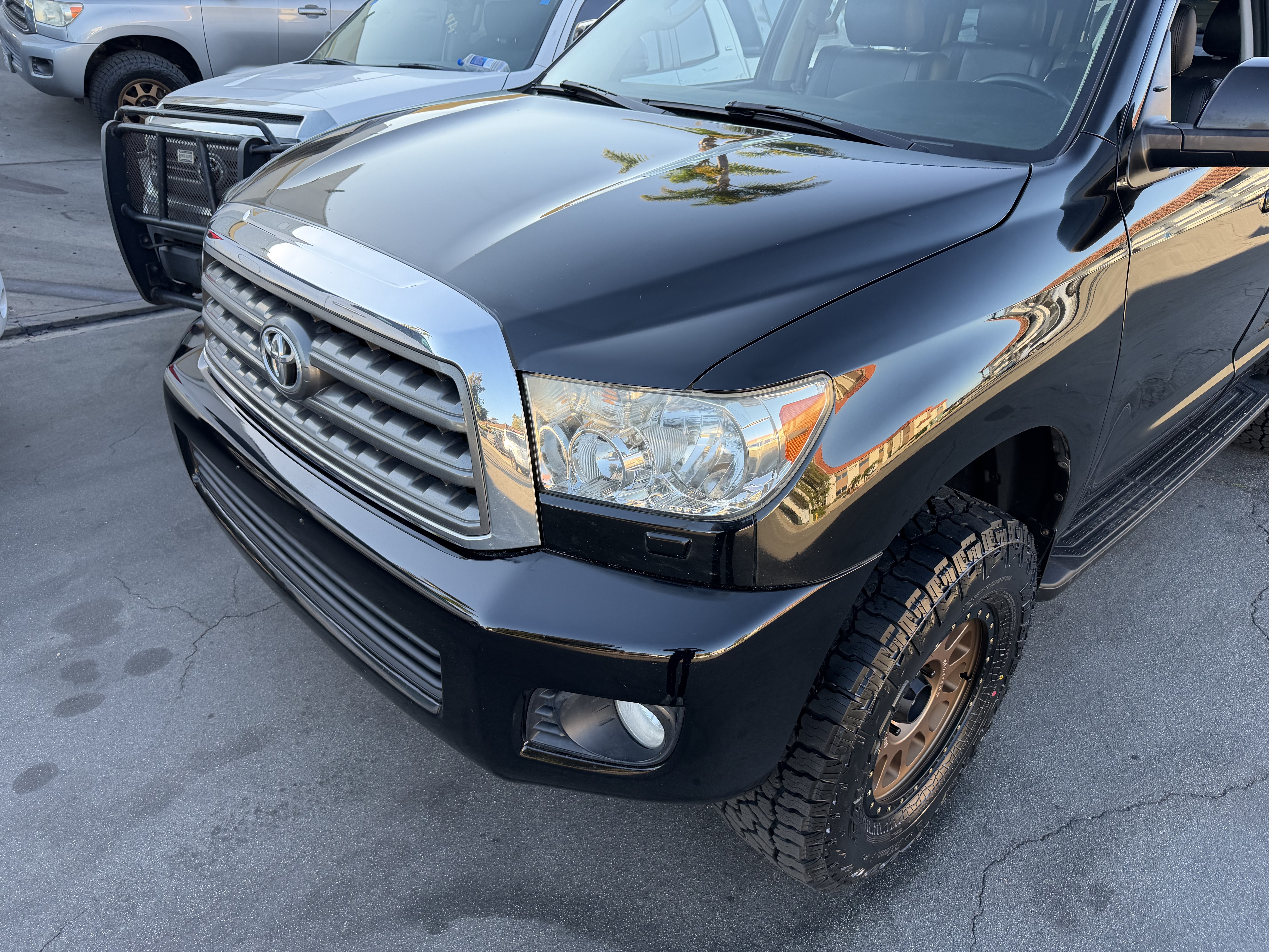 Used 2016 Toyota Sequoia SR5 AWD/4WD image 8