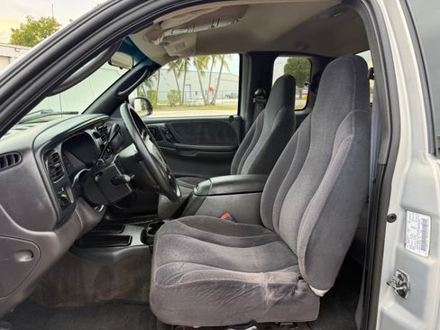 Used 2000 Dodge Dakota Sport RWD image 13