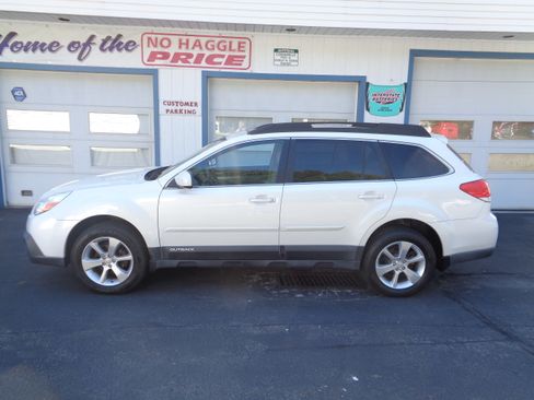 Used 2013 Subaru Outback 2.5i Premium image 3