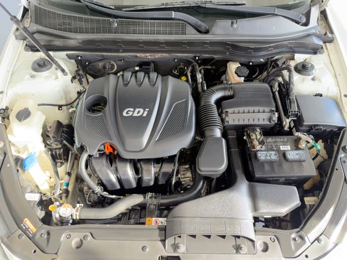 Used 2015 Kia Optima LX image 16