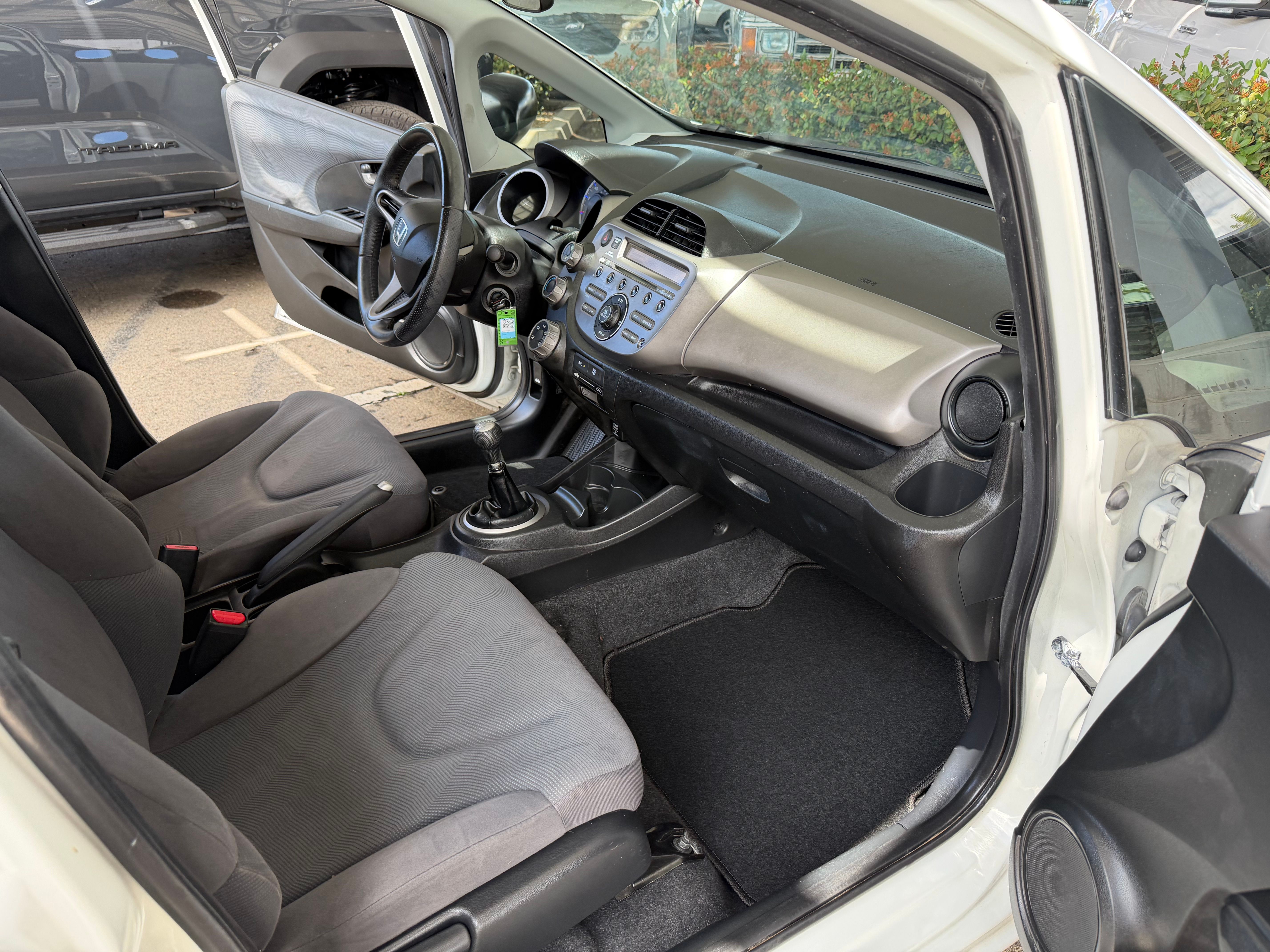 Used 2011 Honda Fit UNAVAIL image 25