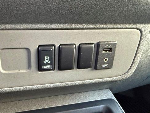 Used 2020 Nissan NV 2500 S image 24