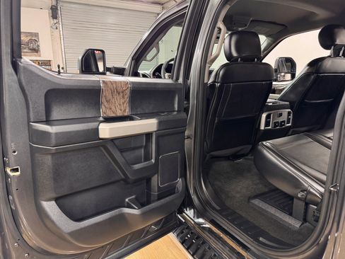 Used 2019 Ford F250 Lariat w/ Lariat Ultimate Package image 15
