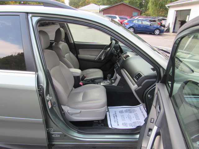 Used 2014 Subaru Forester 2.5i Limited AWD/4WD image 19