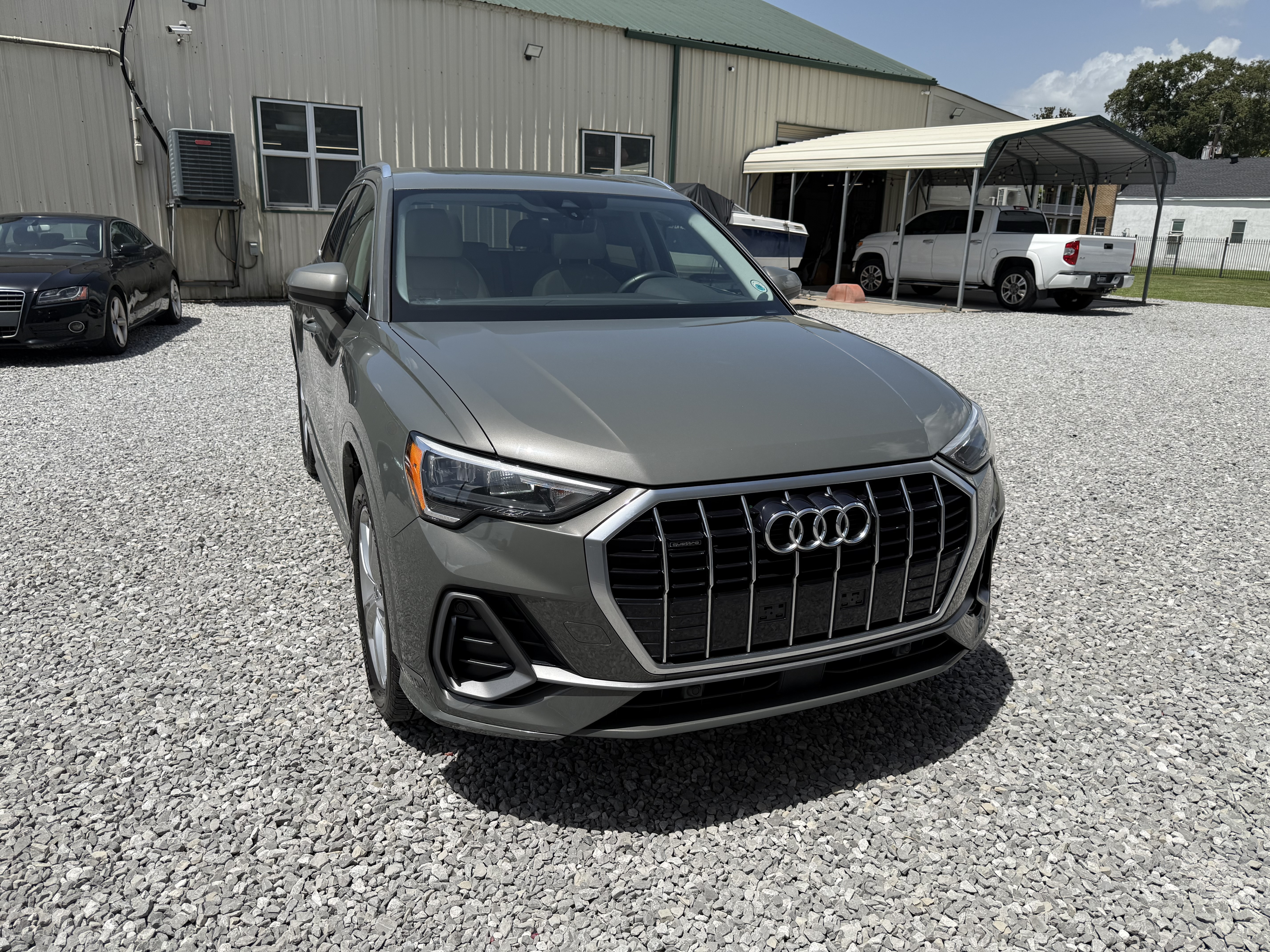 Used 2020 Audi Q3 quattro 2.0T Premium w/ S Line AWD/4WD image 10