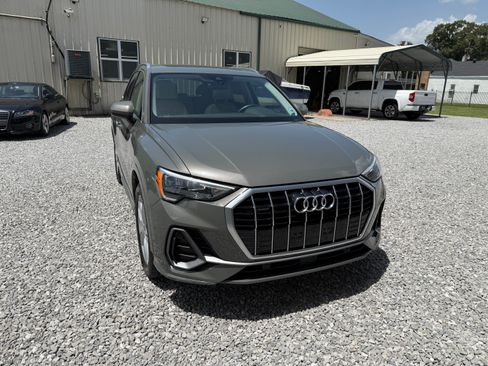 Used 2020 Audi Q3 quattro 2.0T Premium w/ S Line AWD/4WD image 10