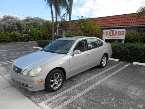 Used 2001 Lexus GS 300 image 1