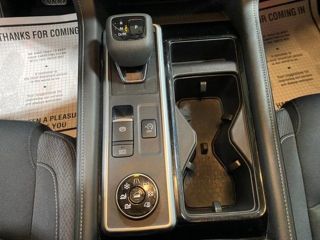 Used 2024 Nissan Pathfinder SV AWD/4WD image 15