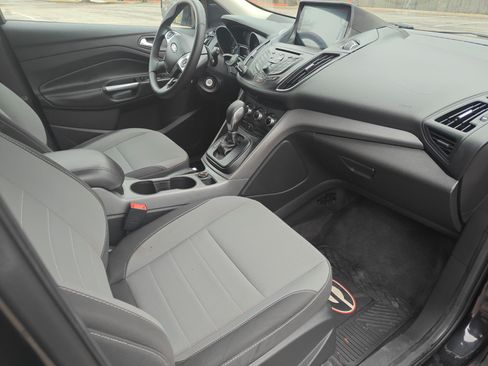 Used 2014 Ford Escape SE image 6