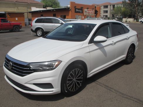 Used 2020 Volkswagen Jetta S image 4
