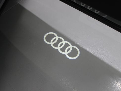 Used 2024 Audi Q4 e-tron quattro Premium Plus AWD/4WD image 38