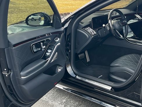 Used 2021 Mercedes-Benz S 580 image 12