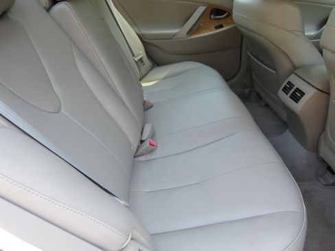 Used 2007 Toyota Camry V6 FWD image 14