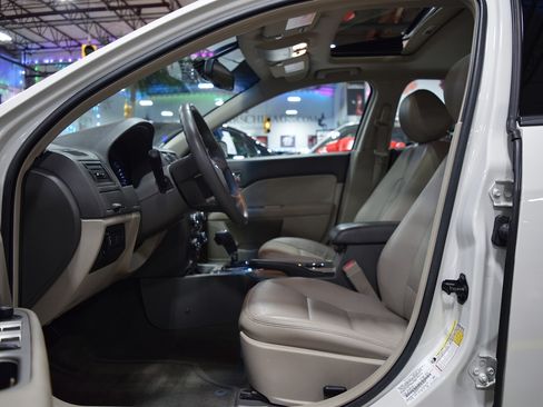 Used 2012 Ford Fusion SEL FWD image 18
