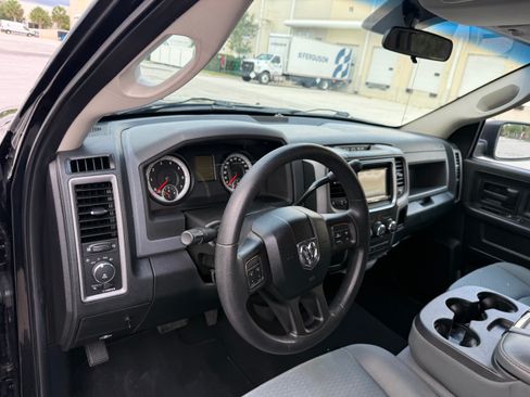 Used 2014 RAM 1500 ST RWD image 79