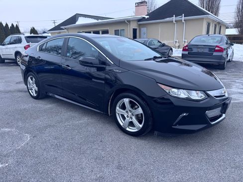 Used 2017 Chevrolet Volt LT image 4