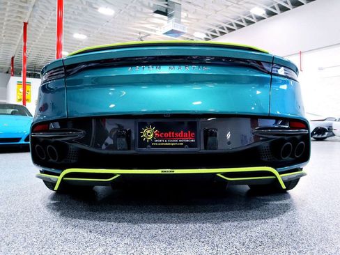 Used 2023 Aston Martin DBS image 18