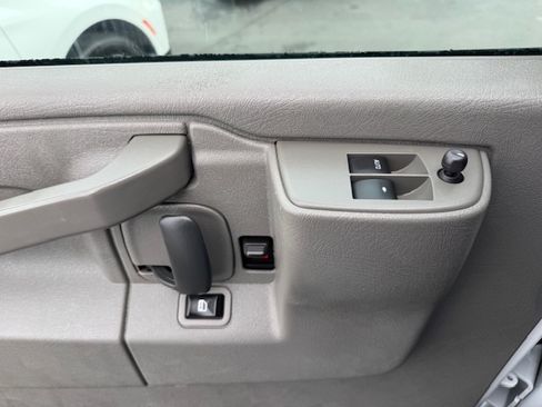Used 2021 Chevrolet Express 2500 image 13