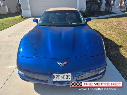 Used 2002 Chevrolet Corvette image 2
