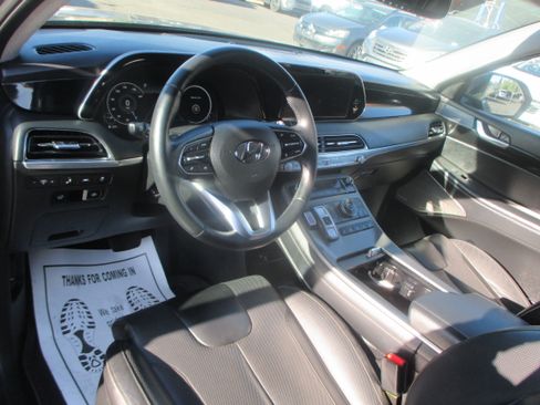 Used 2022 Hyundai Palisade Limited FWD image 9