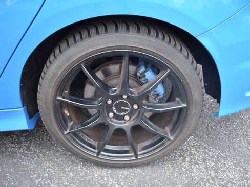 Used 2017 Ford Focus RS AWD/4WD image 43