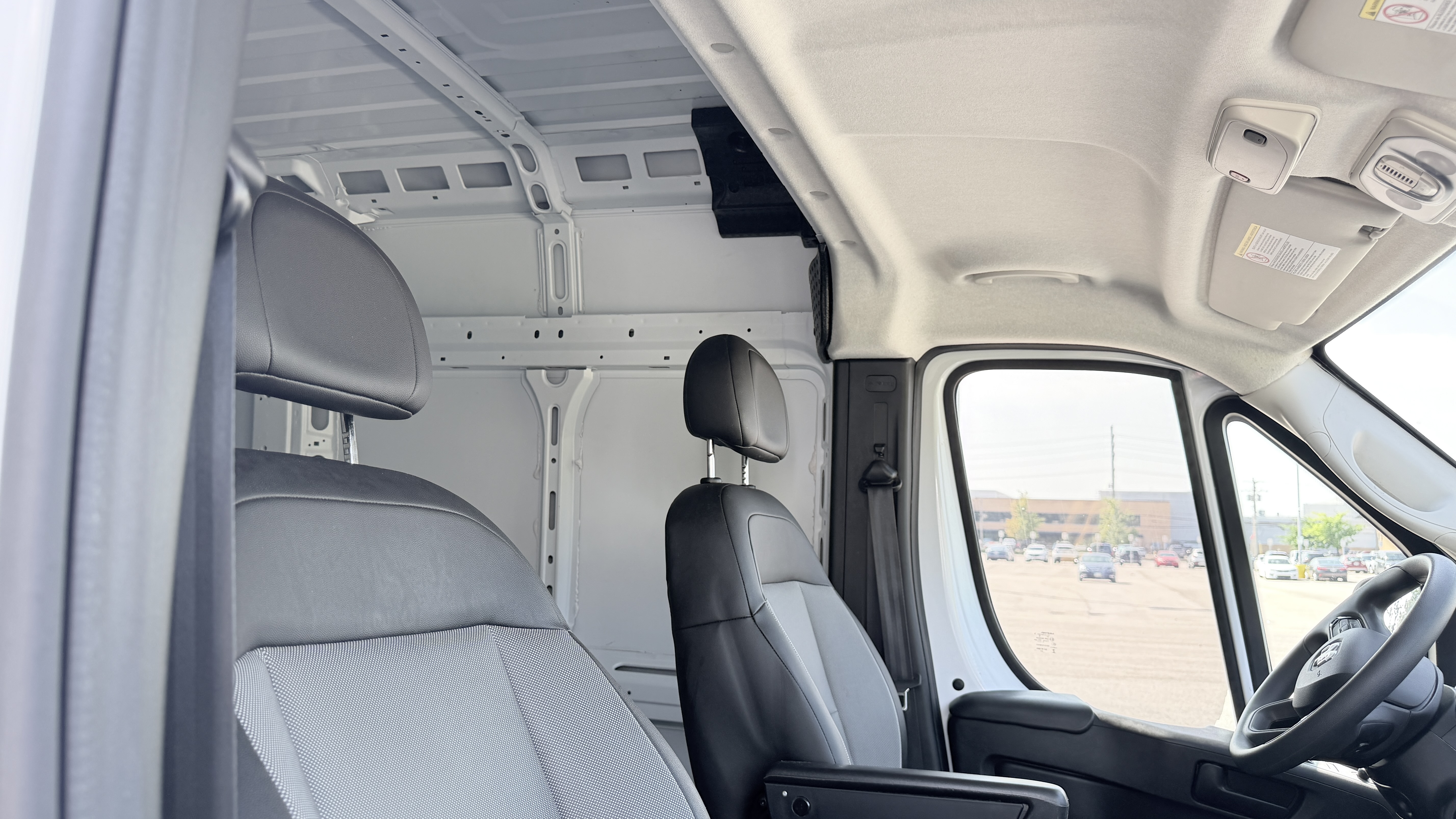 Used 2025 RAM ProMaster 3500 159 High Roof Extended FWD image 13