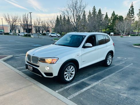Used 2015 BMW X3 xDrive28i image 3