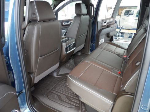 Used 2025 GMC Sierra 2500 4x4 Crew Cab Denali image 30