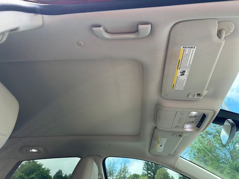 Used 2017 Cadillac XT5 Luxury image 15