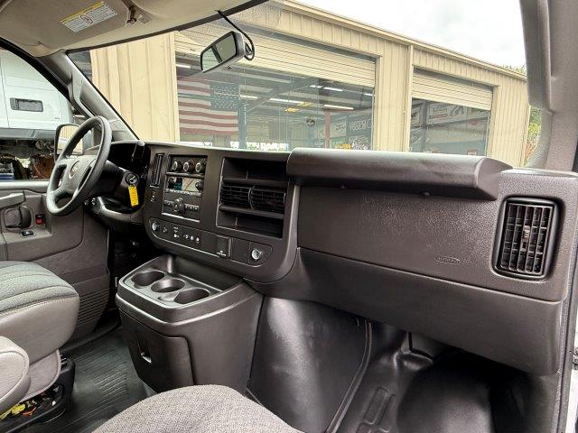 Used 2025 Chevrolet Express 2500 UNAVAIL RWD image 11