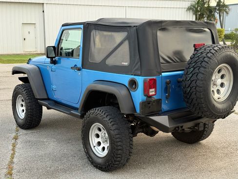 Used 2010 Jeep Wrangler 4WD Sport image 31