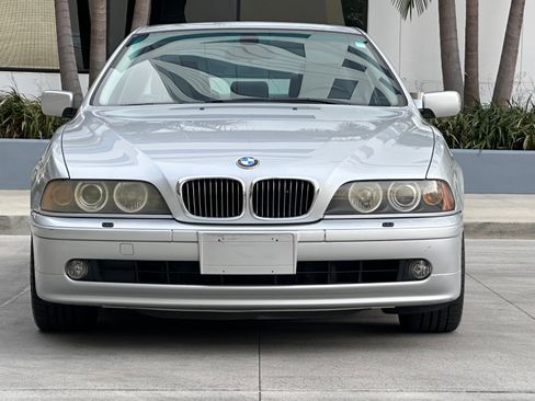 Used 2002 BMW 540i image 3