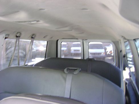Used 2008 Ford E-150 and Econoline 150 image 12