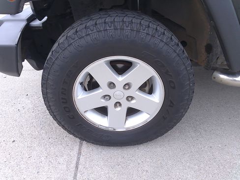 Used 2010 Jeep Wrangler Sport image 29