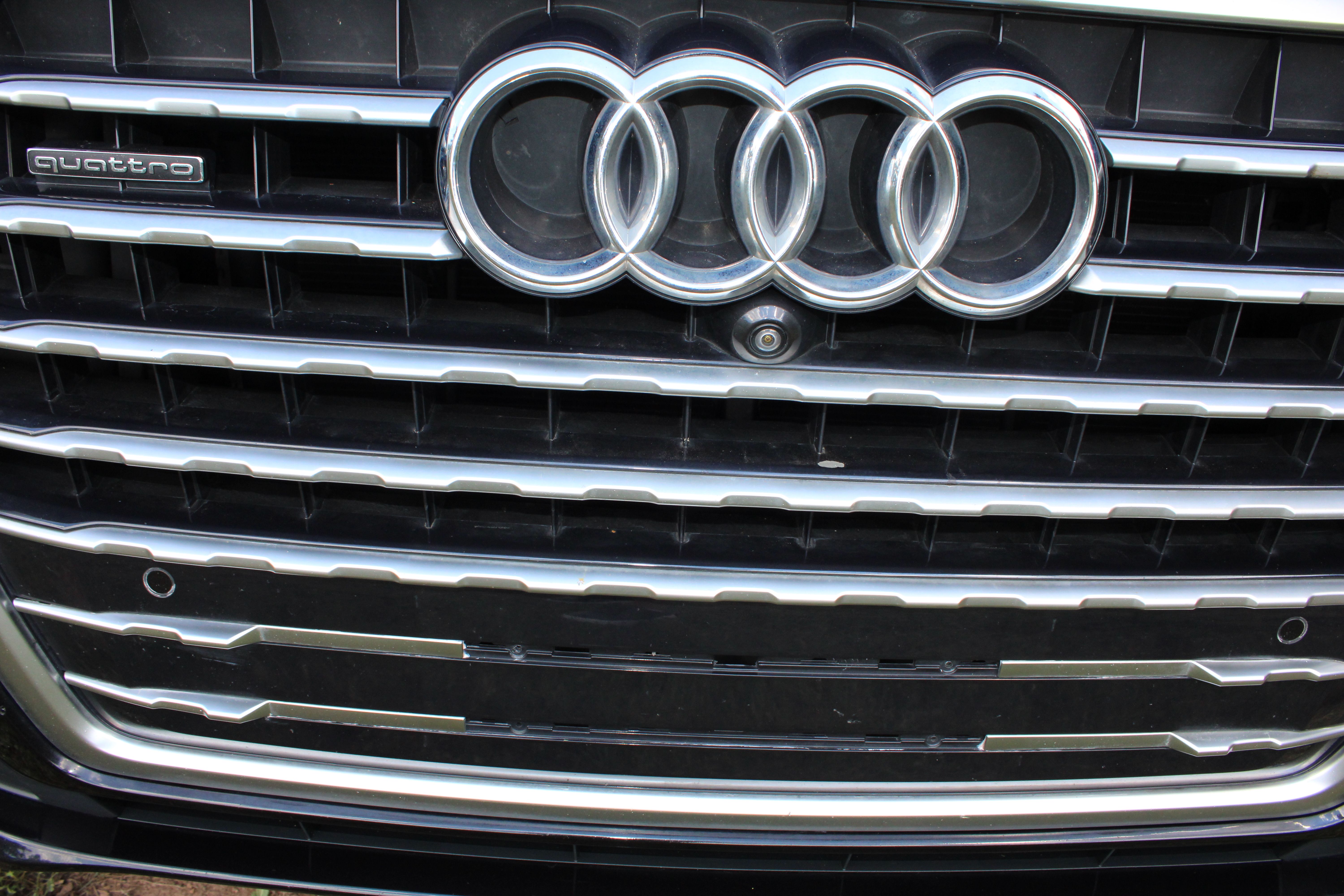 Used 2017 Audi Q7 3.0T Prestige w/ S Line AWD/4WD image 10