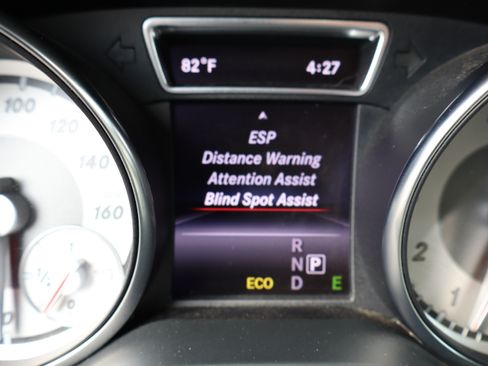 Used 2014 Mercedes-Benz CLA 250 image 24