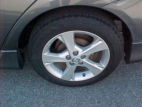 Used 2012 Toyota Corolla S image 32