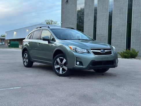 Used 2016 Subaru Crosstrek Touring Hybrid AWD/4WD image 1
