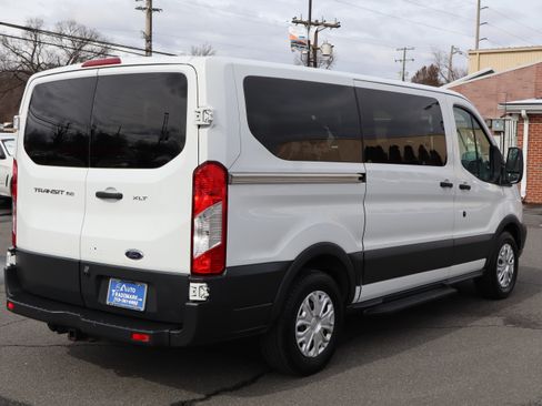 Used 2015 Ford Transit 150 XLT image 8