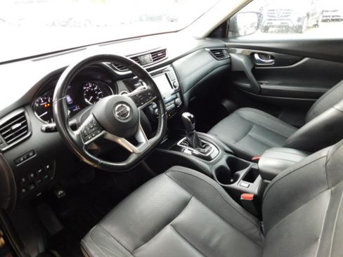 Used 2018 Nissan Rogue image 10
